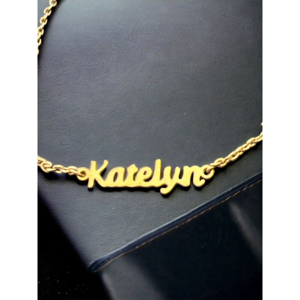 KATELYN Gold Nameplate Chain Bracelet